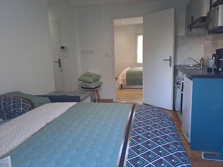T2 Tom Krist. / Circuit 24H / Oasis /Antares Apartman Le Mans Kültér fotó
