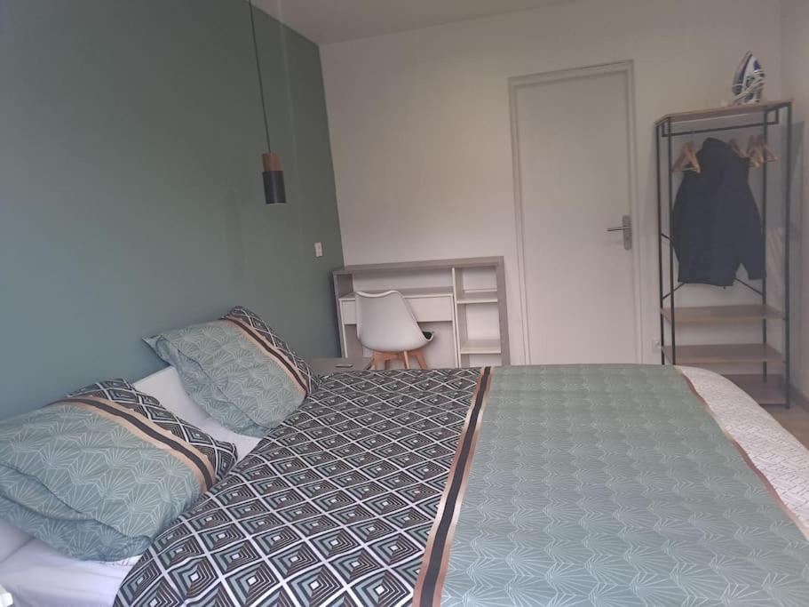T2 Tom Krist. / Circuit 24H / Oasis /Antares Apartman Le Mans Kültér fotó